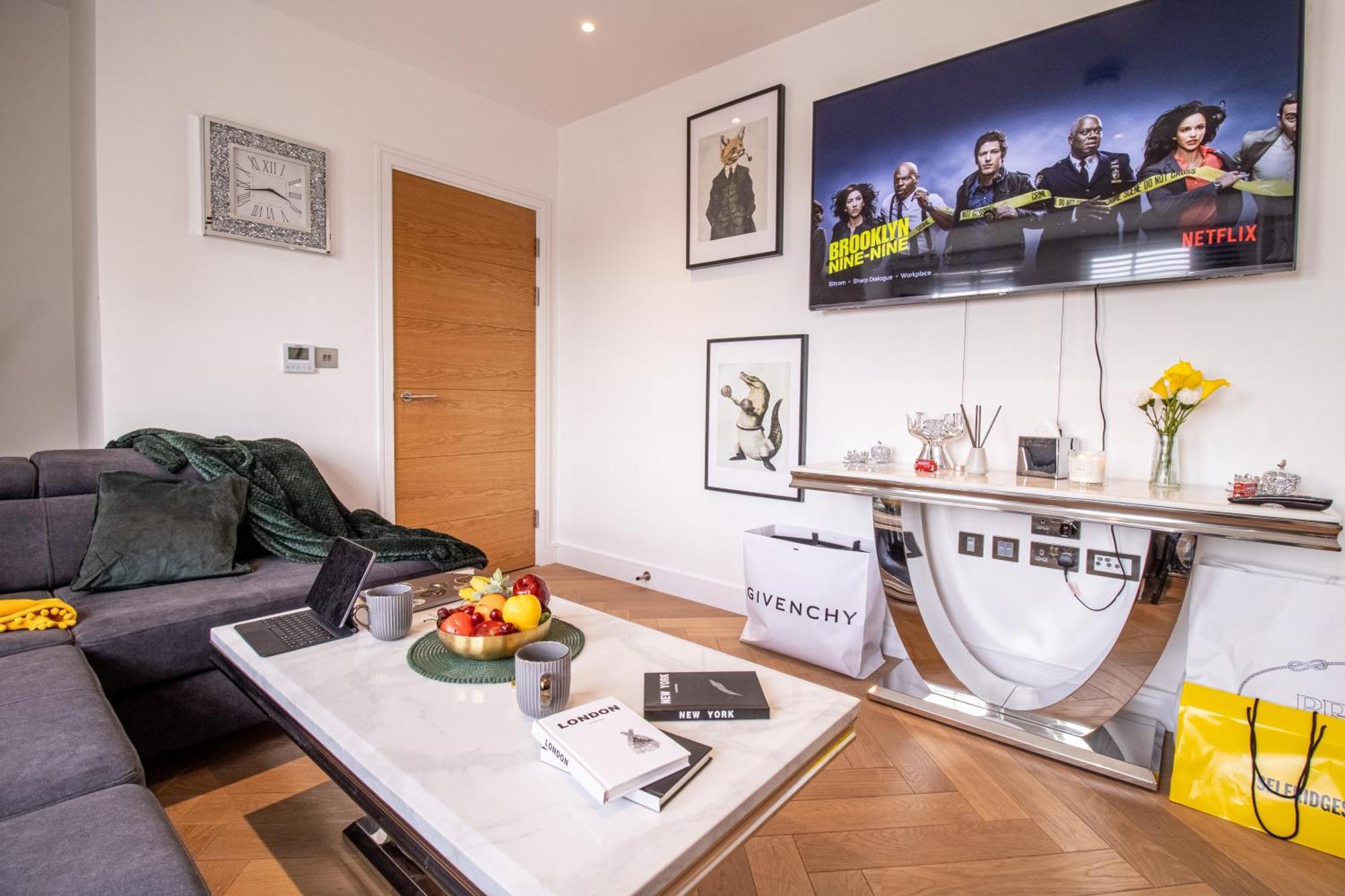 Luxurious 1-Bedroom Penthouse In Marble Arch 71 Londra Esterno foto