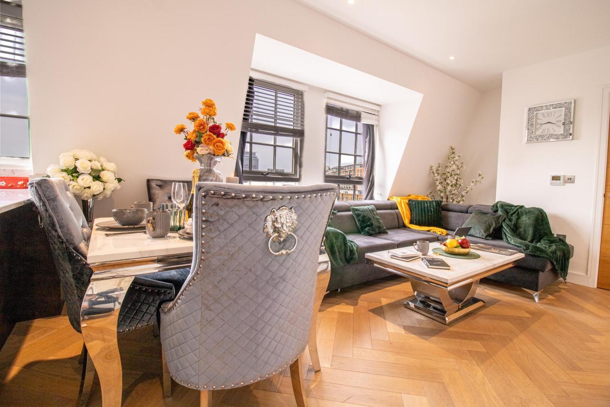 Luxurious 1-Bedroom Penthouse In Marble Arch 71 Londra Esterno foto