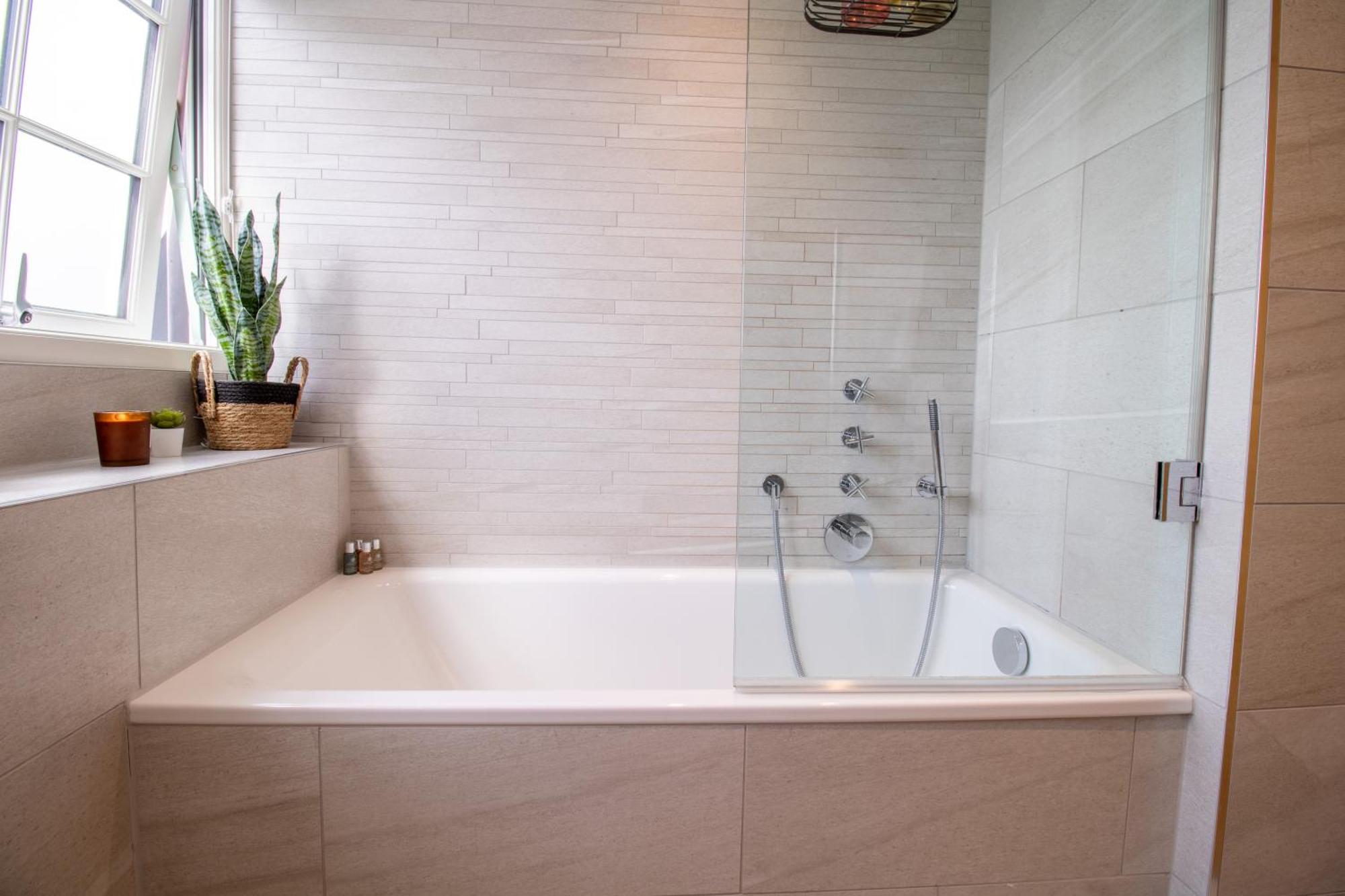 Luxurious 1-Bedroom Penthouse In Marble Arch 71 Londra Esterno foto