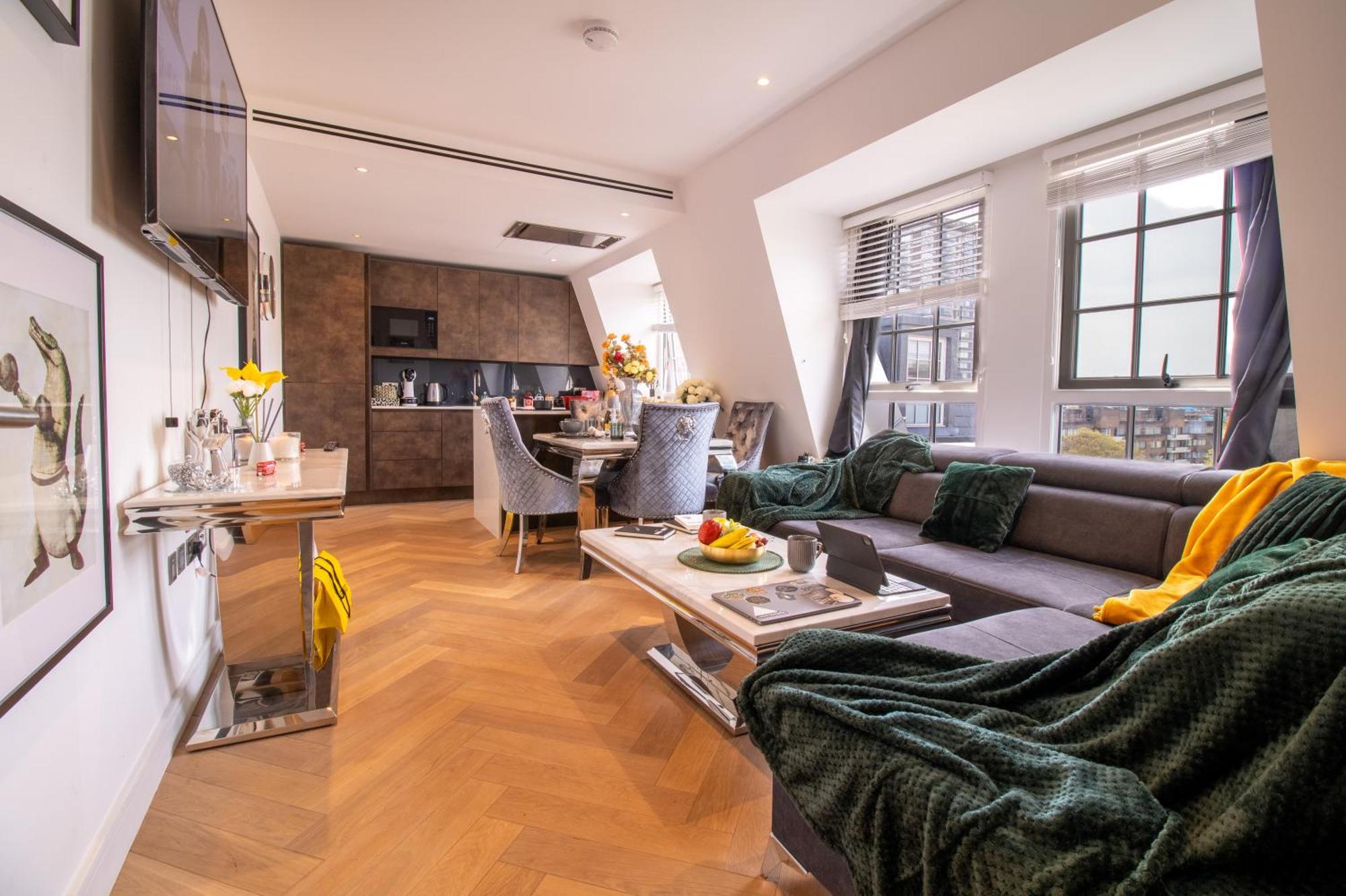 Luxurious 1-Bedroom Penthouse In Marble Arch 71 Londra Esterno foto