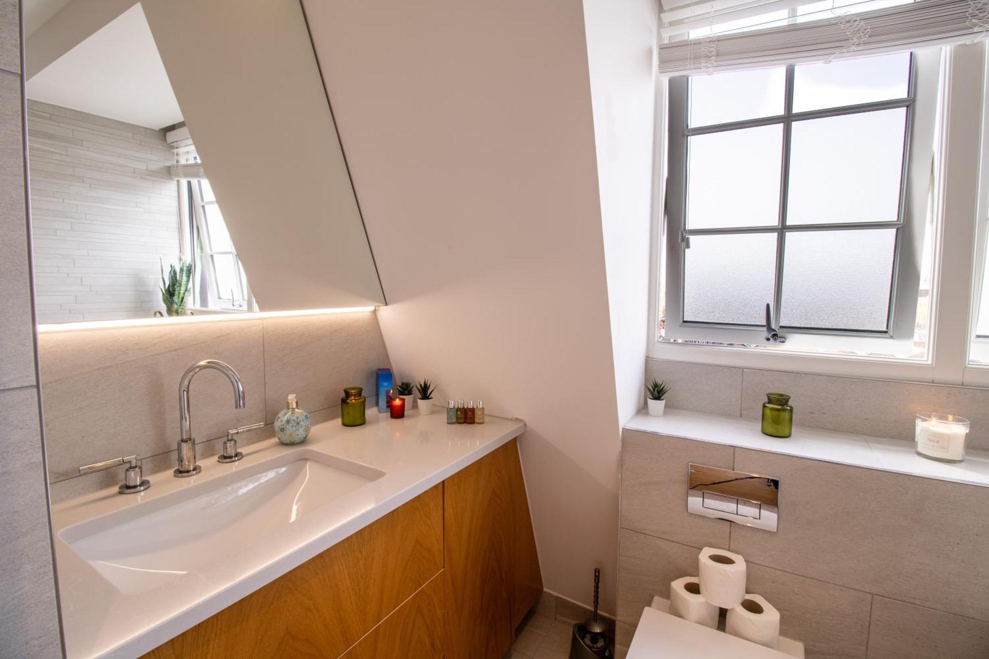 Luxurious 1-Bedroom Penthouse In Marble Arch 71 Londra Esterno foto